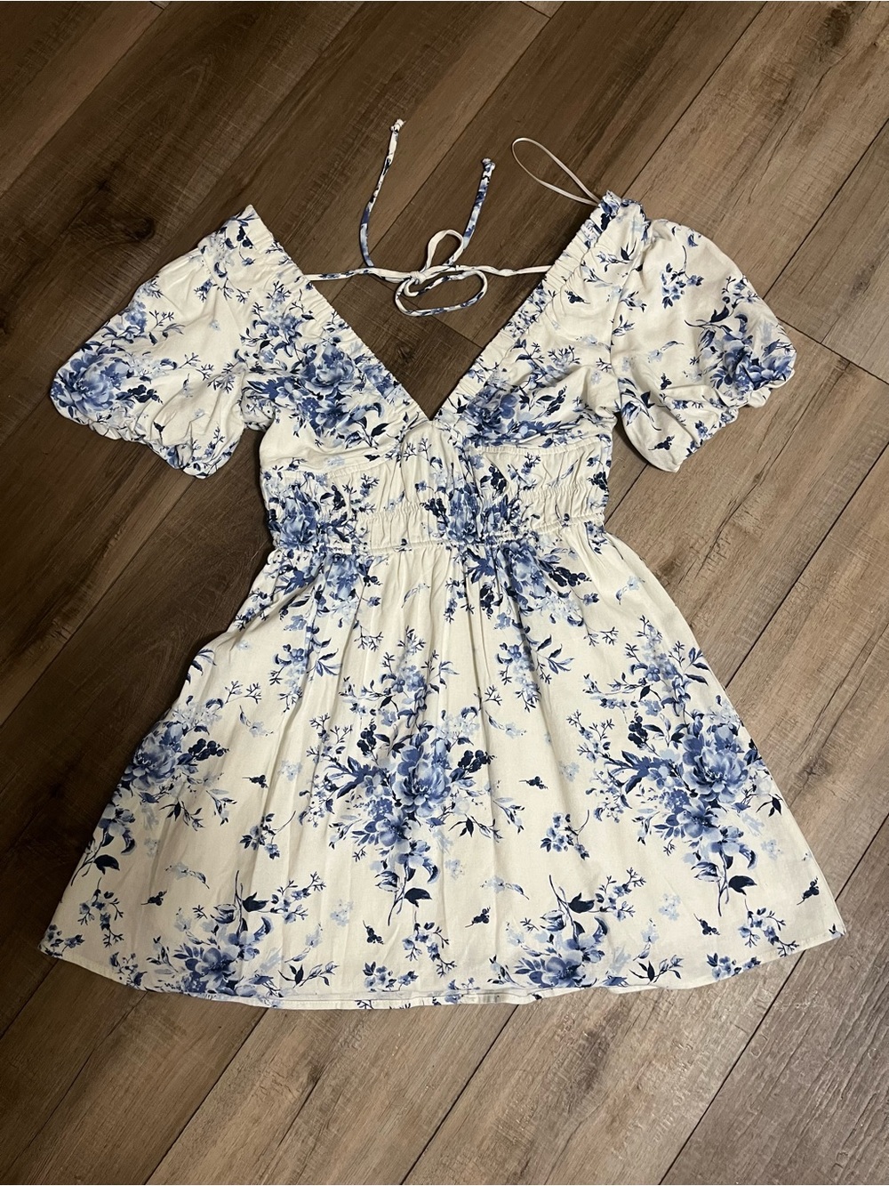 Women’s Blue Floral Smocked Waist Dress